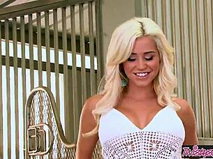 Meet spencer scott, the homegrown country babe from twistys 😊