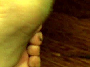 A tale of passionately licking filthy feet