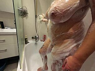 Perfect stepsister's soapy body shines in slow-motion 4K