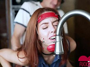 cleo bardot gets cum on petite ass