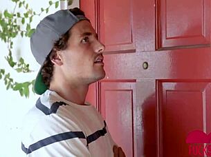 cleo bardot gets cum on petite ass