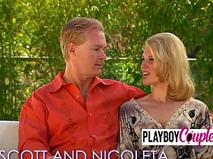 Is This Lucky Man Banging Two Swinger Babes In The Shower?