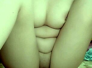 Masturbating With Papaya In HD?