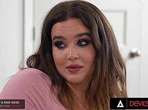 I crave Natalia Nix's strapon lessons from busty brunette milf