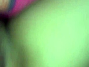 Amazing colombian paisa shows off her ass!