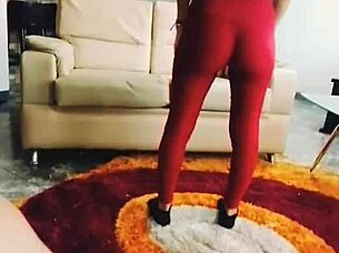 culona discovers me masturbating heats up in sexy pajamas ends with fucking