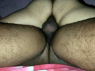 me deu rabo soquei at� gozar e derramar leitinho do rabo dela - amador