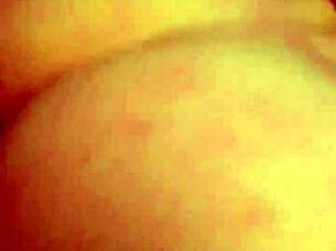 fucked his girl with big ass in bedroom 😏🍑