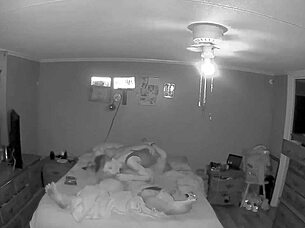 Brunette enjoys oral activities