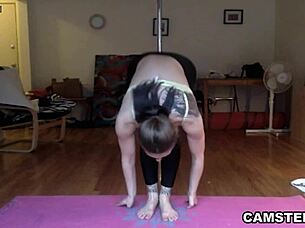 big natural tits brunette stretches suggestively on live webcam