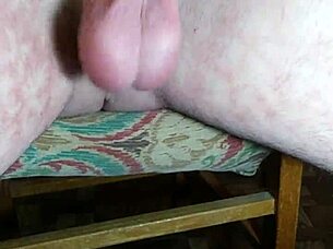 Solo session with intense slapping action