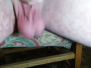 Solo session with intense slapping action