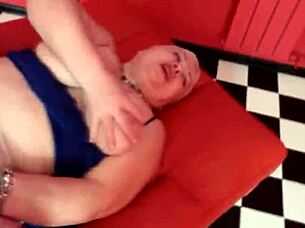 BBW Gets Anal Orgasm from Young Cock