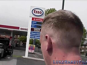 Alternative Spex Ho Fucks Outdoor With Monster Handjob