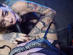 Watch Nina Forbidden Squirt and Play with Toys on Halloween!