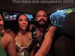 african babe gets ready in public at praia grande