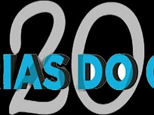 colocando as cuecas e as calcinhas no varal de chão