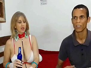 Amateur milf relaxes in bed with douglinhas for casual chat