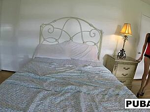 i watch brunette dava foxx masturbate her skinny pussy and tits in nude solo