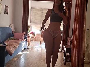 rubia culona makes custom video for me