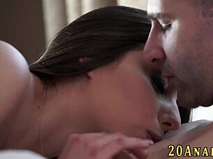 Babe indulges in solo relaxation