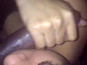 Latina babe gives homemade blowjob to black cock 😘