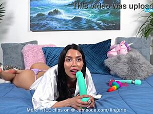 stuff your pussy with toys