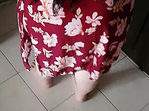 Stepsister cleaning leads to rough fucking?