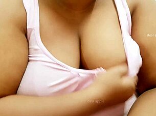 Sexy Asian Girl With Big Tits 😍