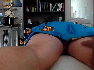 amateur massage session turns intense