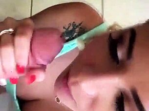 Marsha May And Gina Suck In Threesome Blowjob