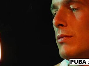 Jessica strips off her sexy clothes 😏