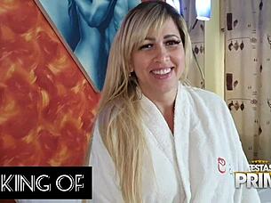 Behind the scenes of Mirella Mansur's scene with Leo Ogro at the Prime party.