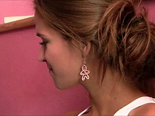 Teen Lesbians Kathy And Silvie Licking Pussies!