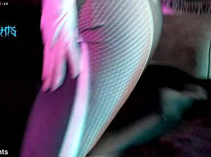 i'm spider-gwen masturbatin my shaved pussy on of