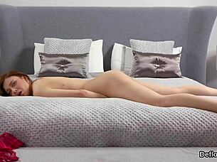 uhh, steamy nympho rubs tight twat til she cums hard!