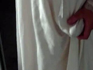 meu padrasto faz cafun� na minha bucetinha gorda