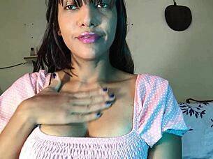 Juicy pussy gets pounded hard and deep