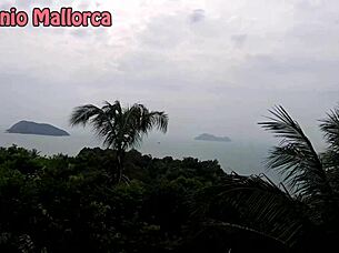 Ever Tried a Tinder Pickup with Submissive Thai Girl in Public?