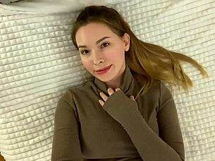 I twist my ass and spread legs in stockings