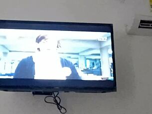 cute busty 18yo brunette from miami united states