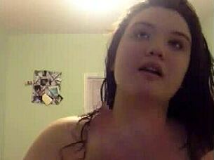 Ebony juicy masturbates on live webcam with toys.