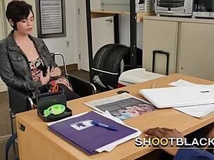 Porn Casting Gets Too Hot for a Big FUCK