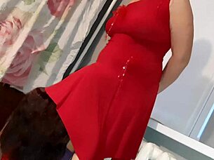 Two straight girls try licking each other's pussies and reach flying orgasms.