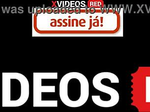 girl in towel gets pizza guy cum facial