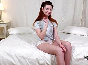 I'm a 19yo redhead virign at casting.