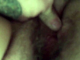 amateur girlfriend gives pov pussyjob close up