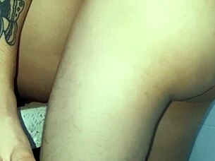 Girl In Miniskirt Gets Creampie