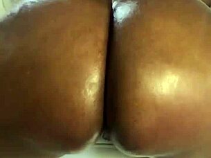 Amateur video featuring big ass backshots casually.