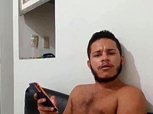 Novinho dotado gozando gostoso during gay masturbation
